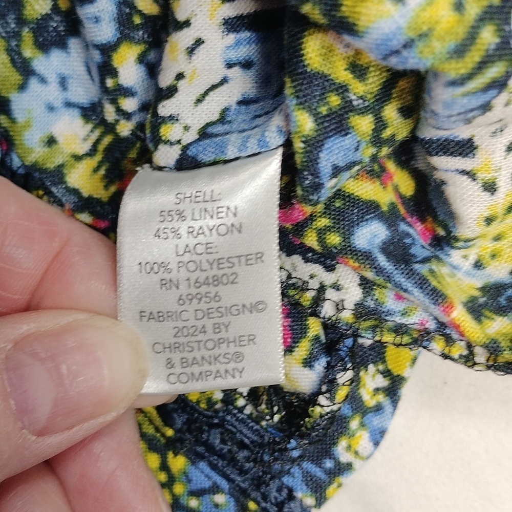 Christopher & Banks Multicolor Floral Top Size Petite XL - Picture 6 of 10
